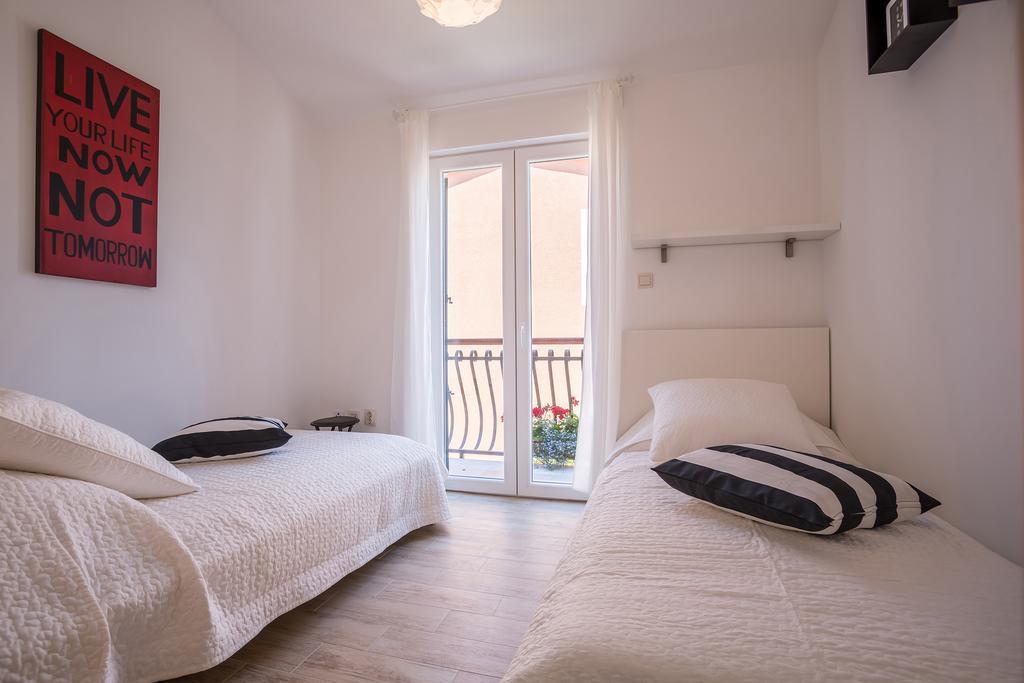 Apartments Oleandar Rogoznica  Pokoj fotografie