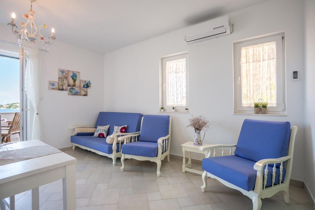 Apartments Oleandar Rogoznica  Pokoj fotografie
