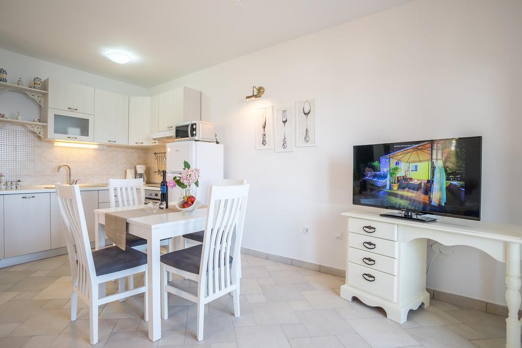 Apartments Oleandar Rogoznica  Pokoj fotografie